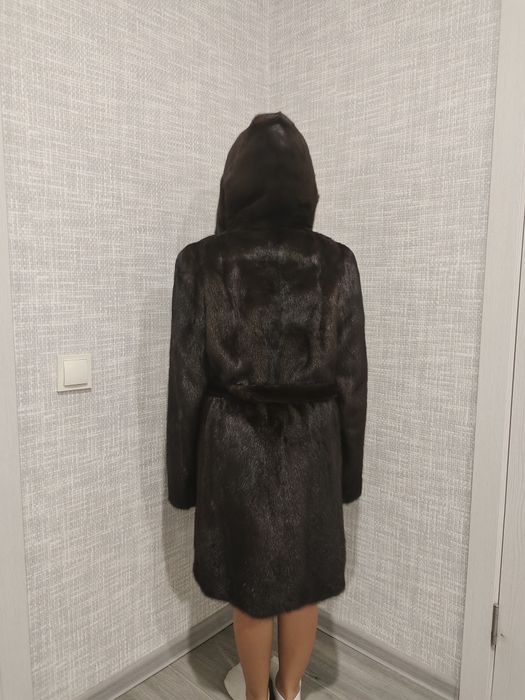 Продам норковую шубу