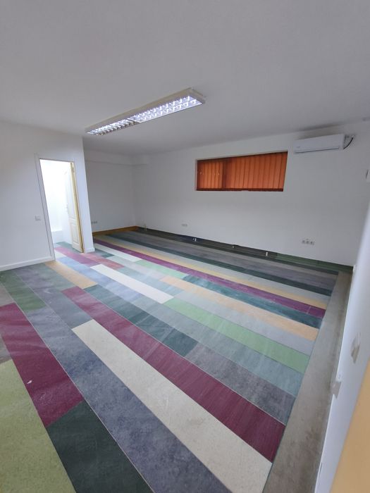 Spatiu comercial de închiriat