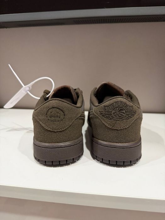 Продам кроссовки Nike Air Jordan 1