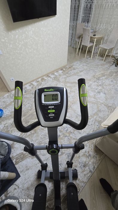 Продам тренажёр беговой