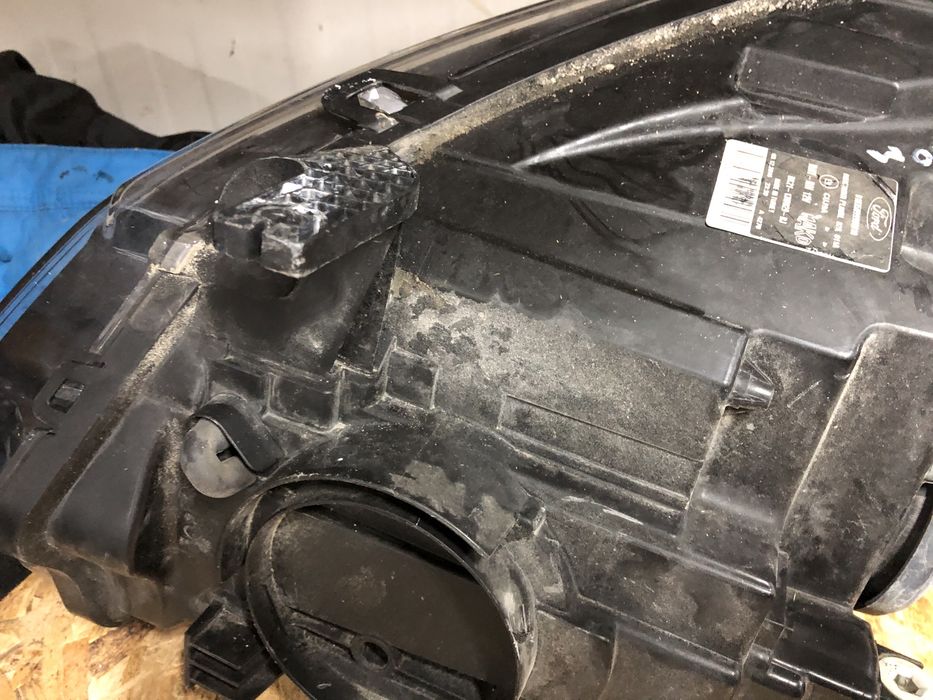 Фар Ford Transit Custom