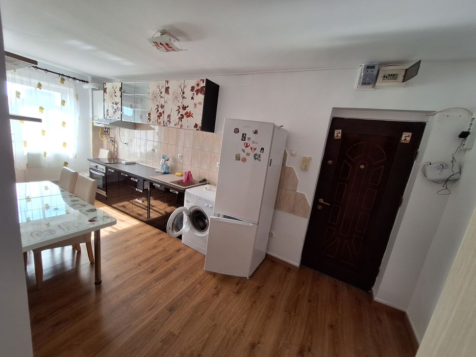 Inchiriez apartament 2 camere ,ultra central Piata Mihai Viteazu