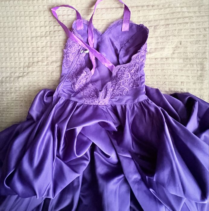 Вечерние платья