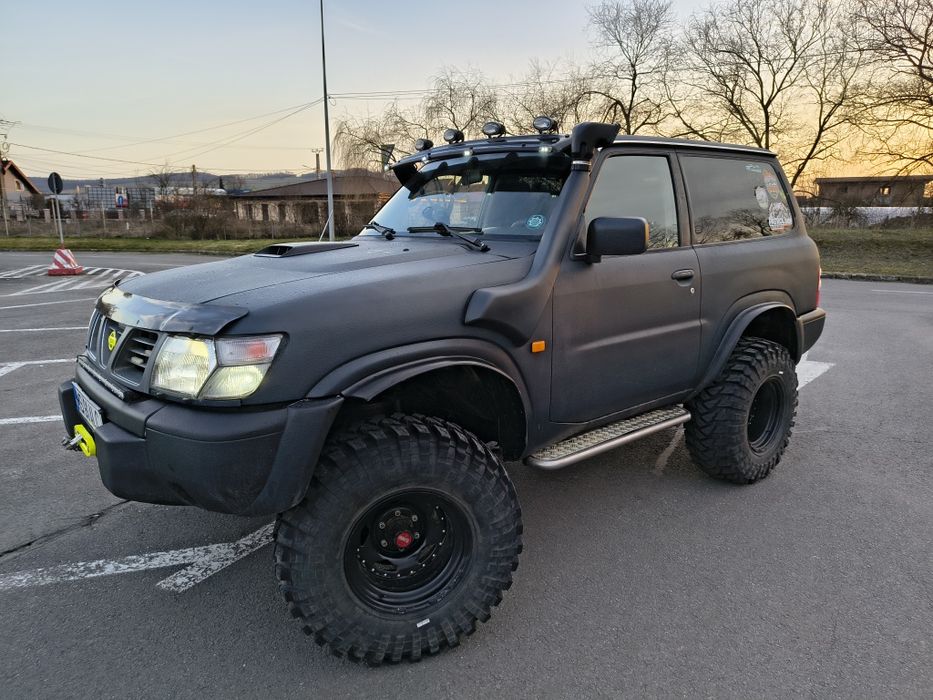 Vând Nissan Pattrol y61 3.0 zd 163 cp An 2001 Autoutilitara