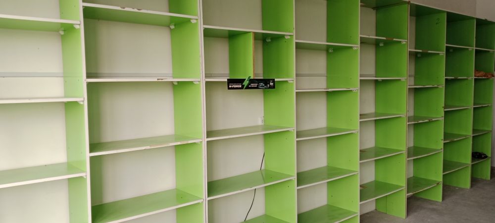 Магазин полкалари