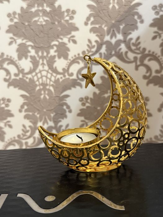 Продам подсвечники разные