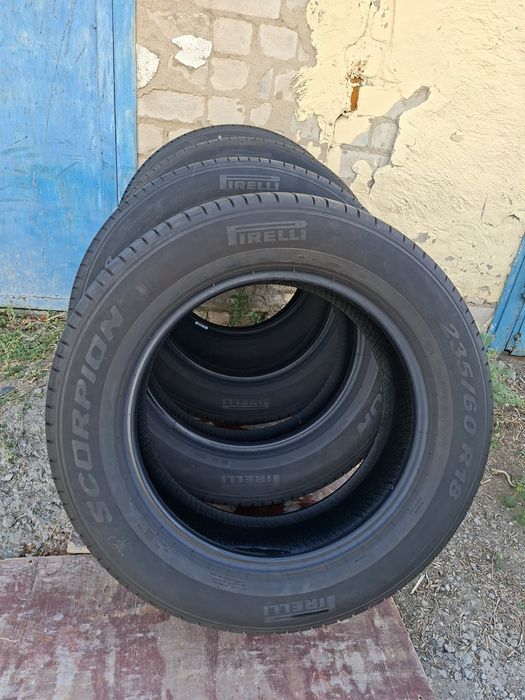 Продам шины. 235/60/18 пирелли