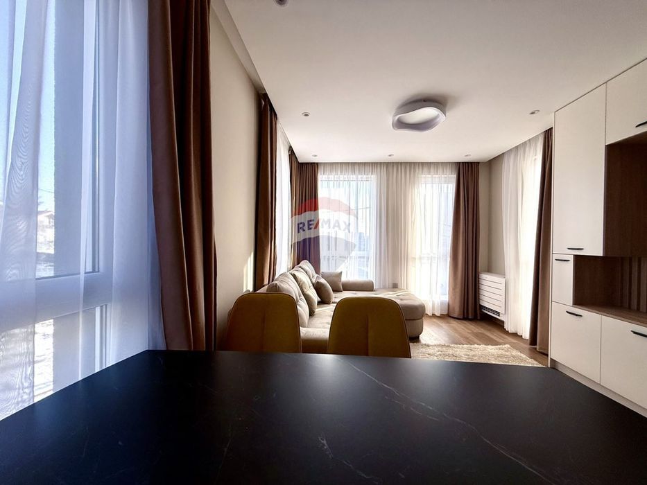 Продава се Тристаен апартамент в Варна, м-т Пчелина - 84 кв.м за 1458 €/кв.м - Снимка #7