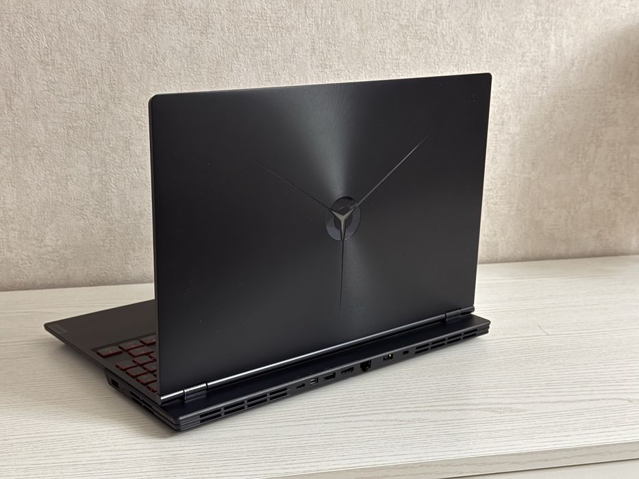 Игровой ноутбук i7 RTX2060