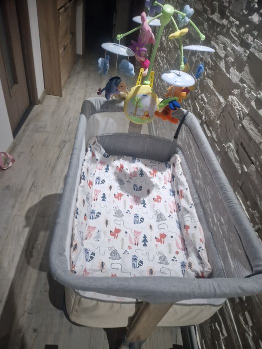Vand patut lionelo co-sleeper, fara defecte.