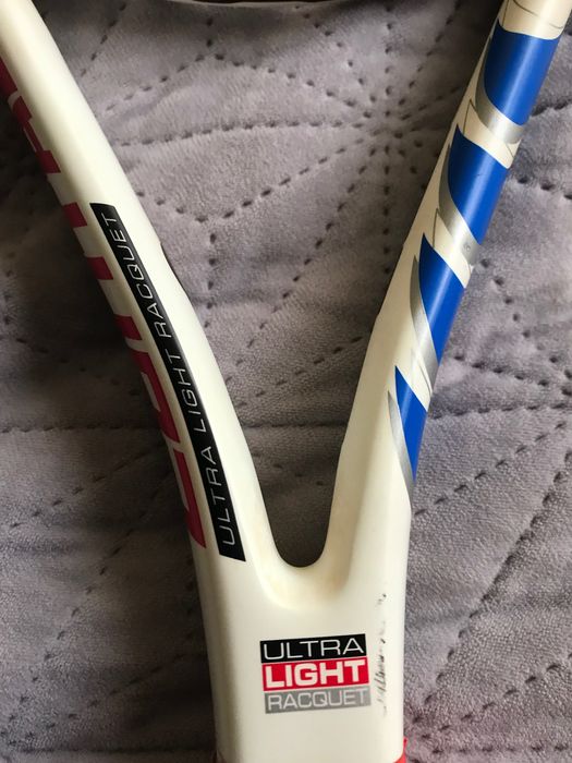 Продавам тенис ракета Babolat