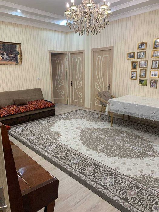 Продается свой, большой дом в Городе Джизаке, махалля Амир Тимура