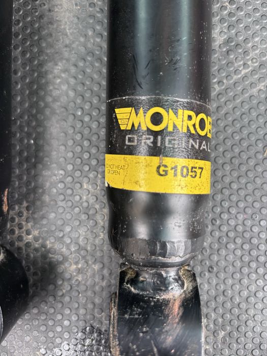 Задни амортисьори MONROE G1057