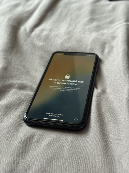 iPhone Xr 64Gb айклауд блок, без ремонта