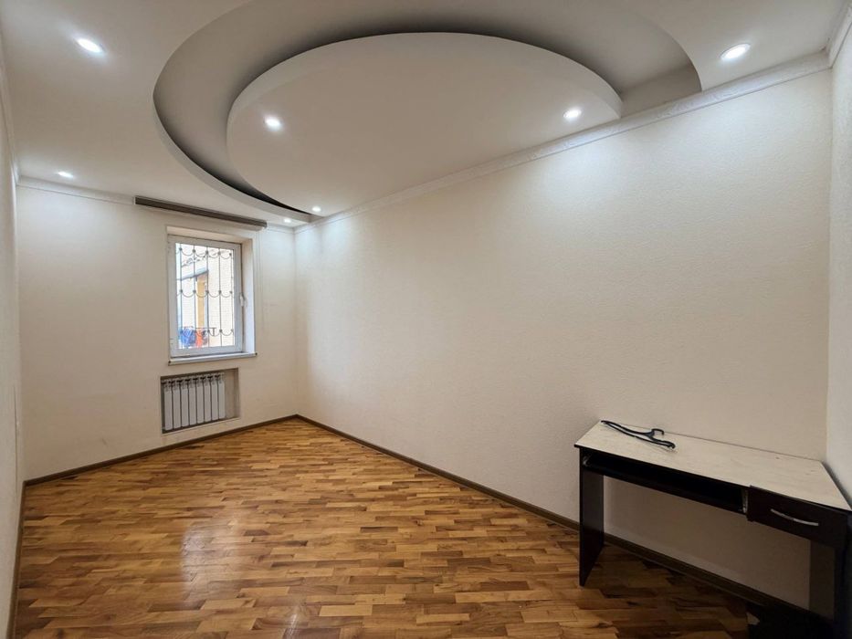 Yunusobod Bodomzor Notarius tepasidigi domda 3 xona 84.500$