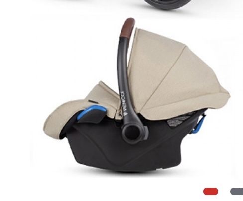 Cărucior Venicci Gusto 2.0 Prestige Edition 3 în 1 – Biscotti – 1.500 lei