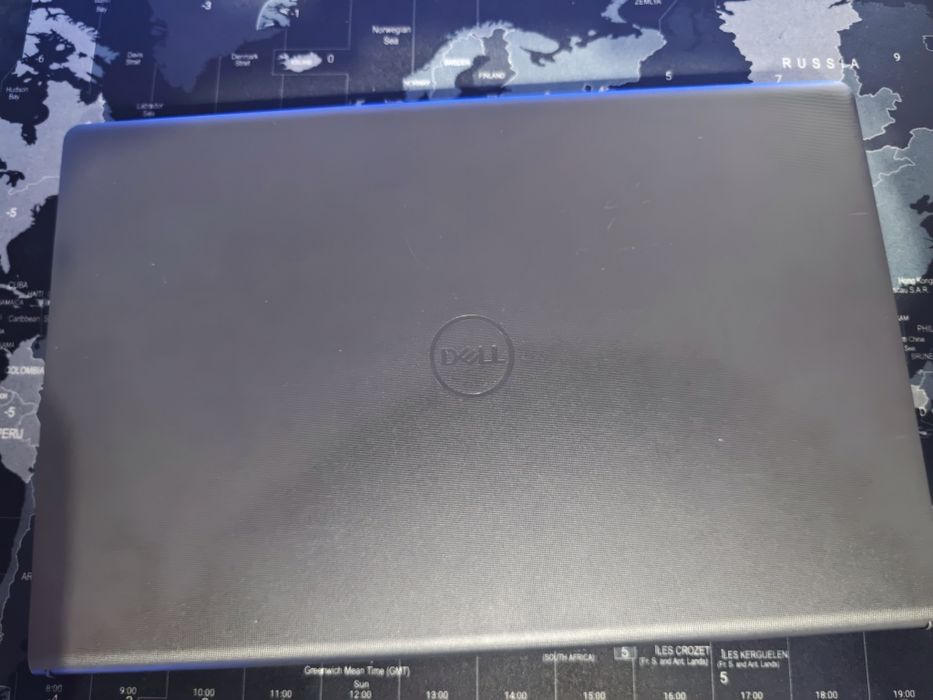 DELL Vostro 15 3510 Лаптоп