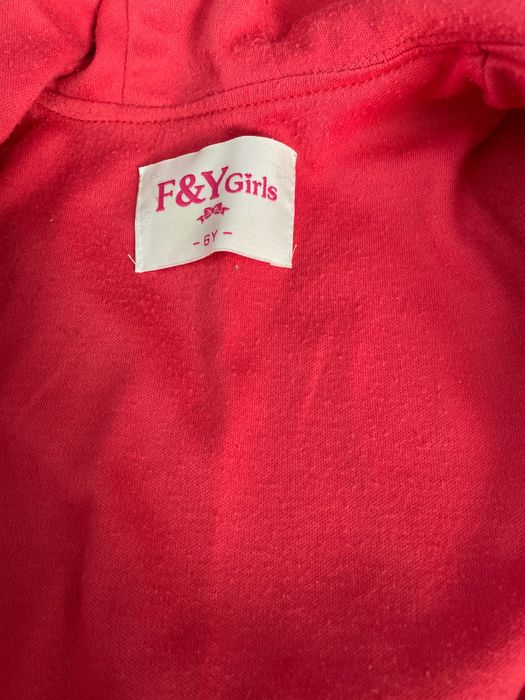 Яке за момиче 5-6г