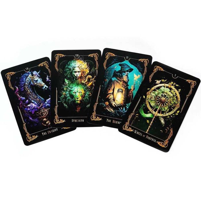 Таро. Moon Compass Tarot и Stained Glass Tarot