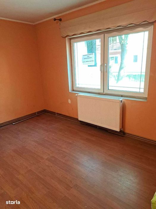 Apartament de vanzare 2 camere , Micro 16 , parter , 53.000 euro neg.