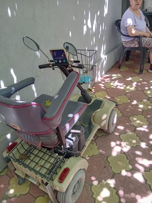 Căruț electric pentru persoane cu dizabilități  pentru mai multe informații  0762060985