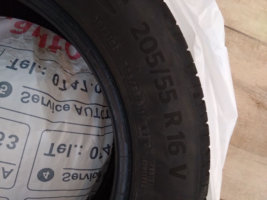 Vând set  anvelope vara Continental