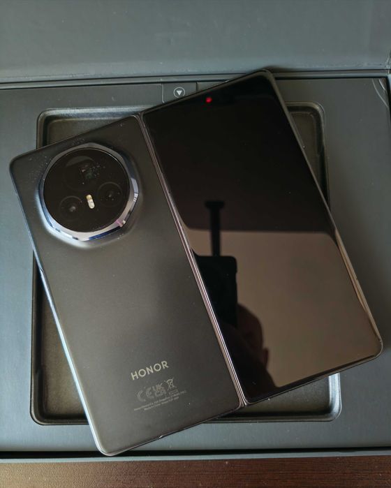 Honor Magic V3 12/512GB с Гаранция