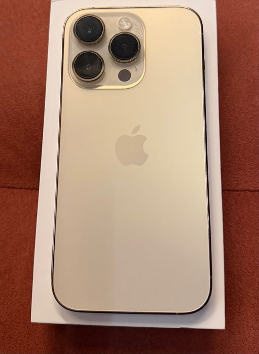 iPone 14 Pro Gold