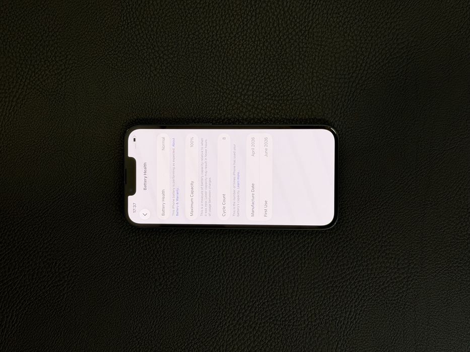 iPhone 16e - 8 цикъла