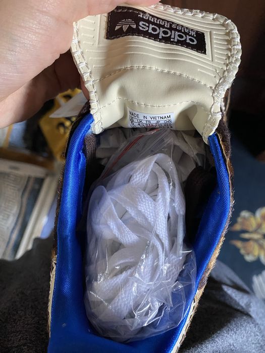 Кроссовки новые