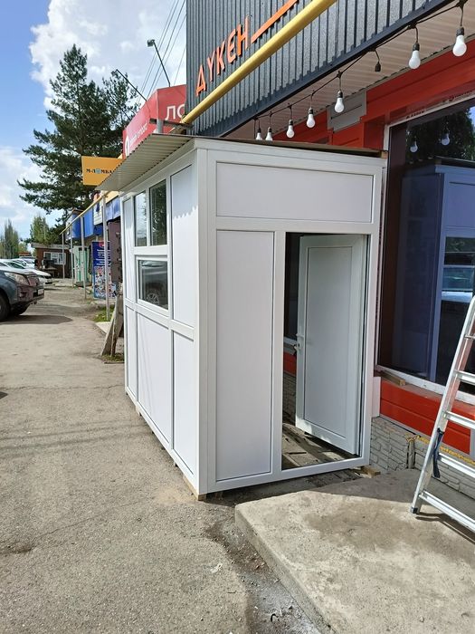 Балконы, окна, двери