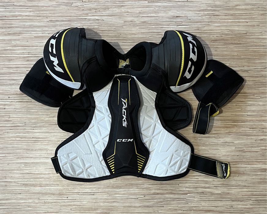 Хоккейный нагрудник CCM 5092