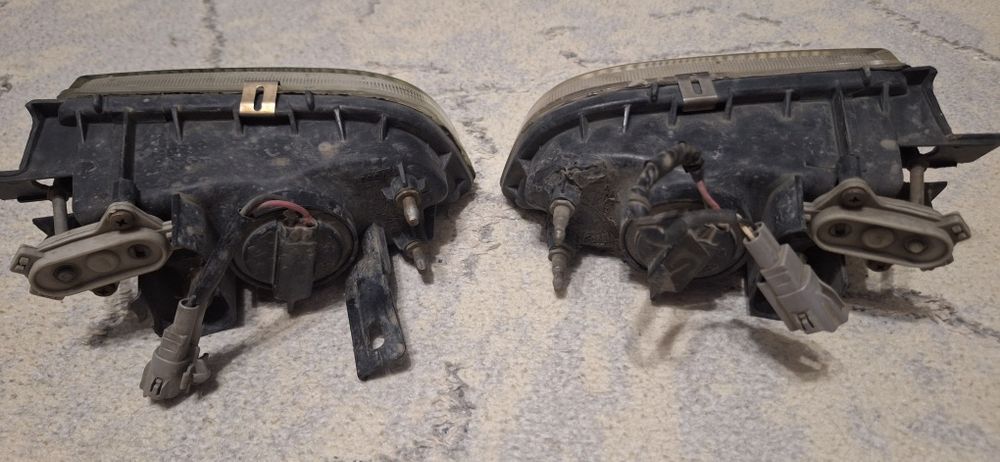 Противотуманки Caldina.