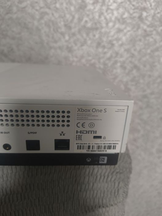 X Box One S работещ