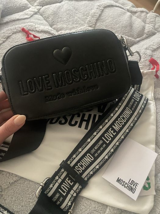 Нова оригинална чанта Love Moschino