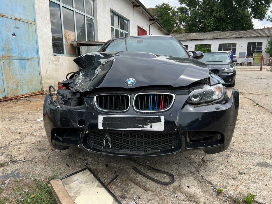 На части бмв е93 М3 420кс с65 bmw s65 m3 420hp ръчка циц навигация