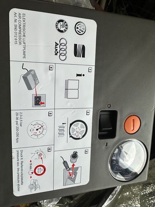 Compresor auto original Vw / Audi nou nefolosit.