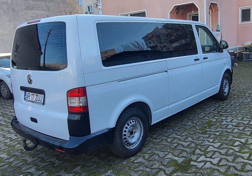 VW Transporter Caravelle T5.1  LUNG 9 Locuri