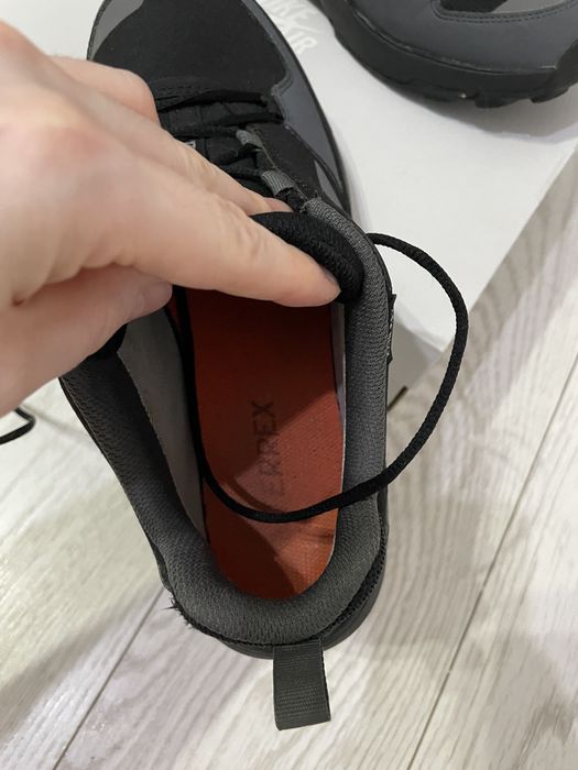 Продам adidas terrex 39 размер