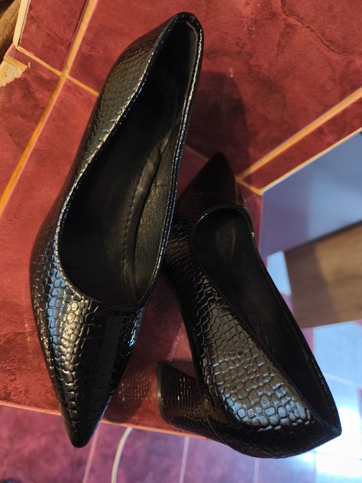 Pantofi cu toc gros, 39