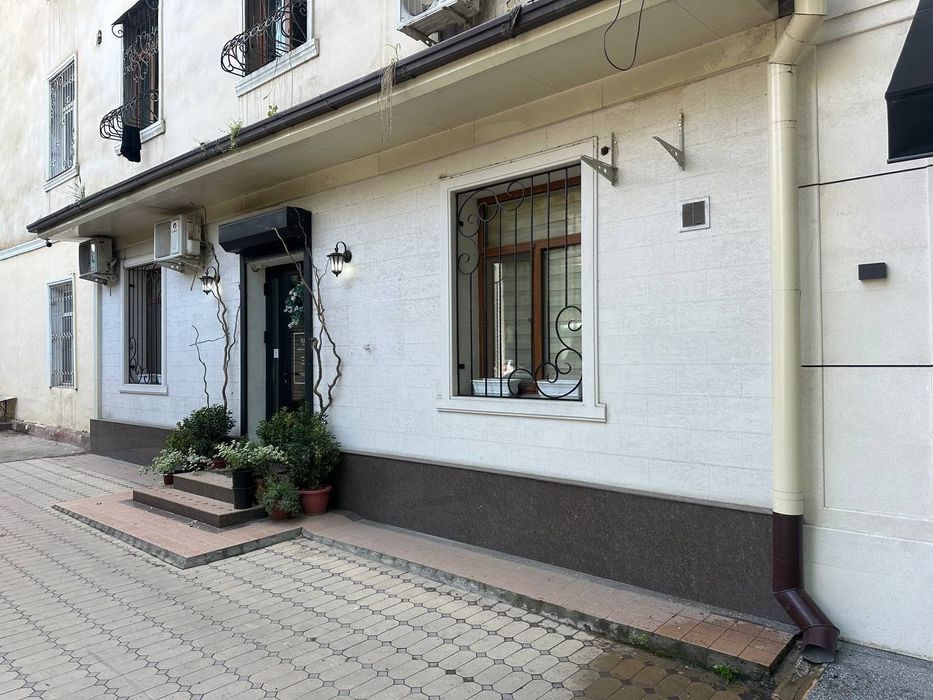 Продаётся коммерческое помещение 62м2, ор-р: Новомосковская