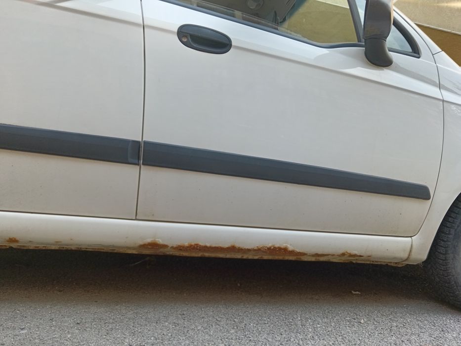 Продавам шевролет спарк