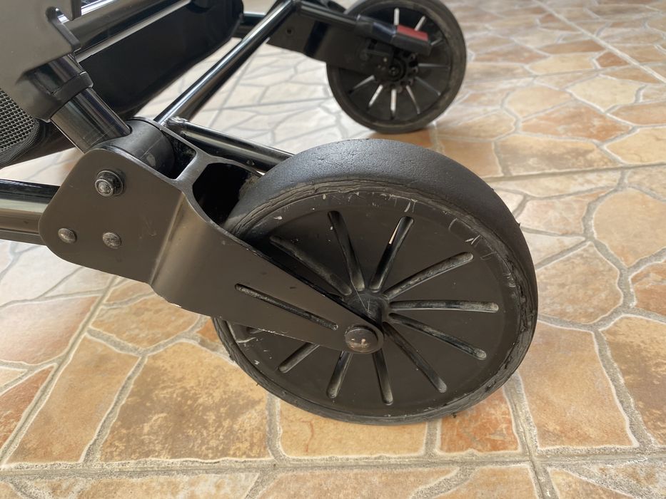 Kоличка Mamas & Papas в черно, зимен и летен кош