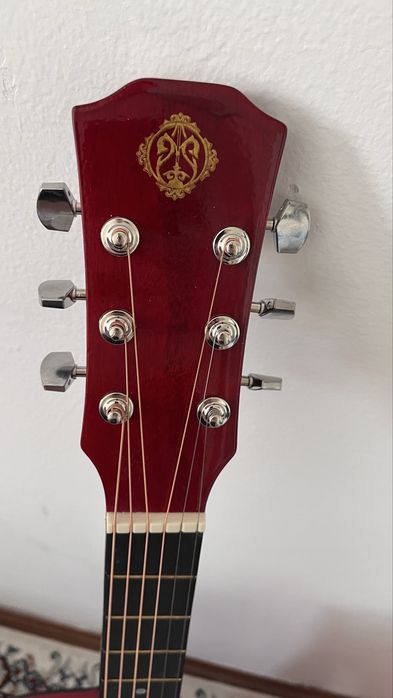 Гитара акустика