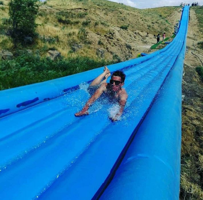 Водная горка, аттракцион