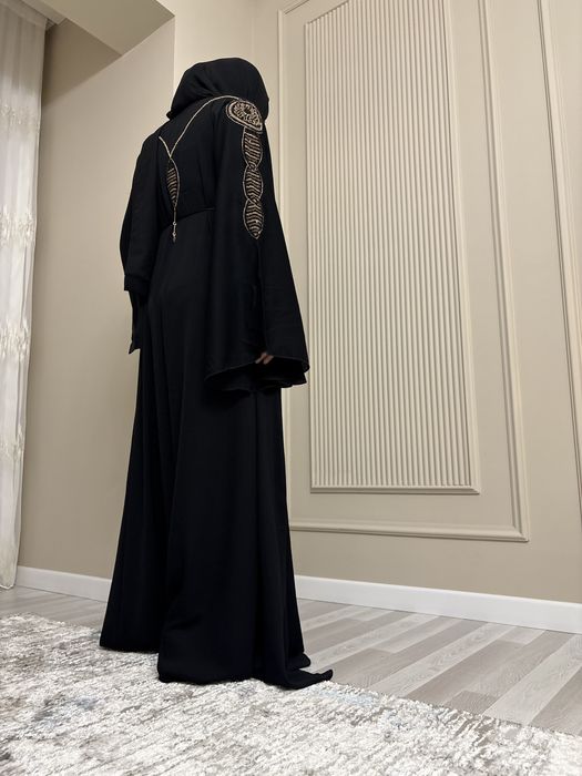 Abaya nalichida holati zo’r yengi kiyilmagan