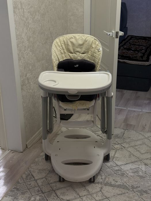 Детский стол/кормилка