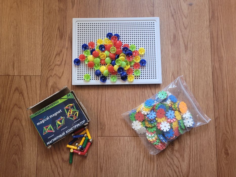 Игрушки (мазайка и конструкторы)
