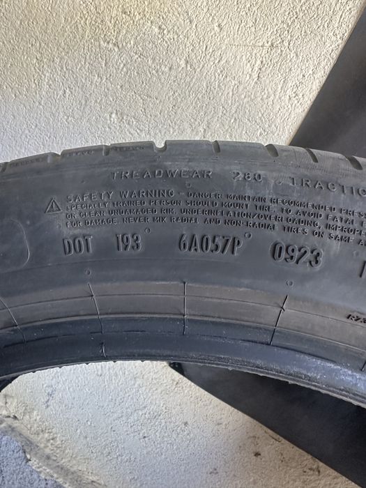 Гуми Pirelli размер 255 / 45 / 20 дот 0923