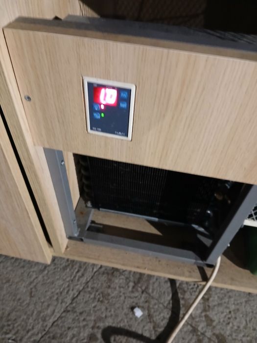 Хоризонтална хладилна витрина